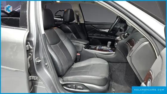 INFINITY Q70 3.7 STYLE