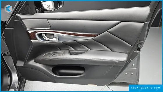 INFINITY Q70 3.7 STYLE