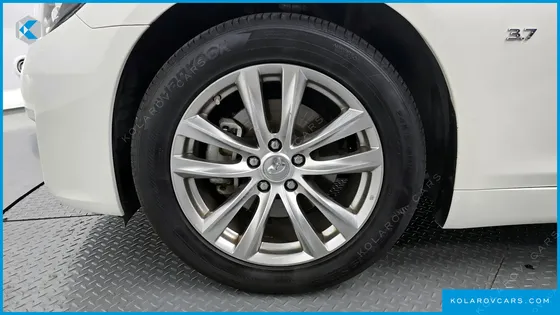 INFINITY Q70 3.7 STYLE