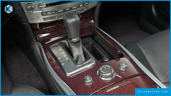 INFINITY Q70 3.7 STYLE