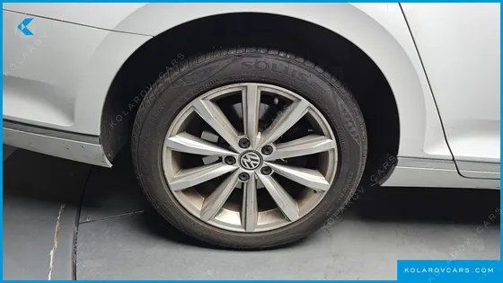 VOLKSWAGEN PASSAT 2.0 TDI