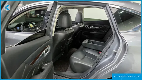 INFINITY Q70 3.7 STYLE
