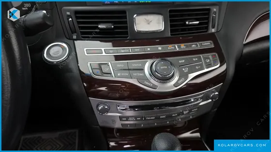 INFINITY Q70 3.7 STYLE
