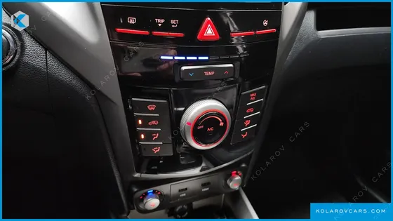 KGM - SSANGYONG TIVOLI DIESEL LX 2WD