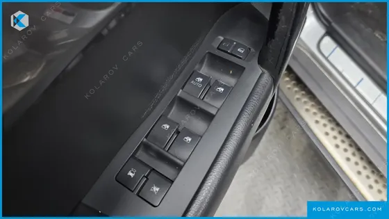 CHEVROLET (GM DAEWOO) WINSTORM 7-SEATER 4WD LTX