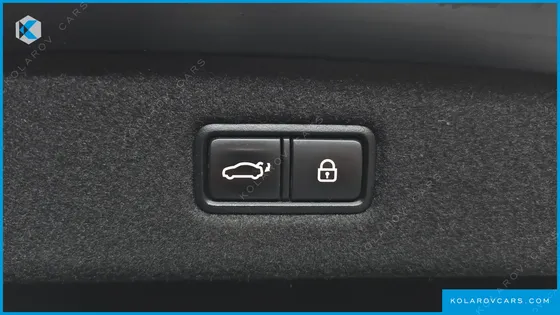 GENESIS EQ900 3.8 GDI AWD