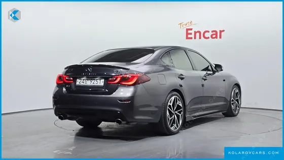 INFINITY Q70 3.7 AWD