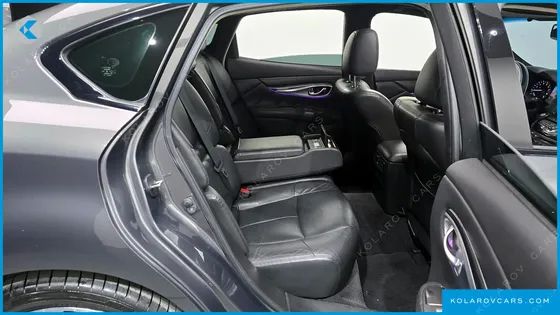 INFINITY Q70 3.7 AWD