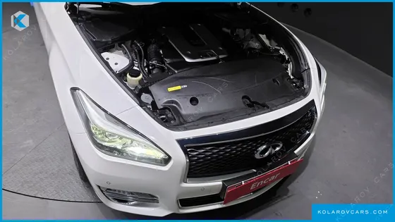 INFINITY Q70 3.7 AWD