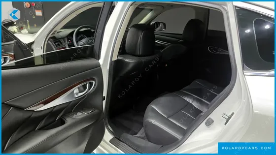 INFINITY Q70 3.7 AWD