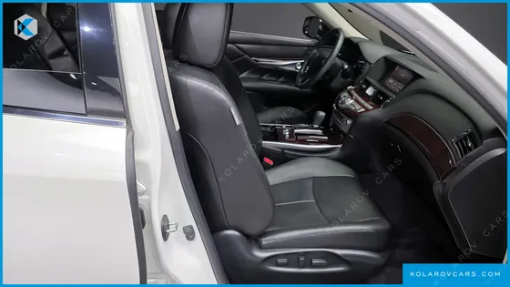 INFINITY Q70 3.7 AWD