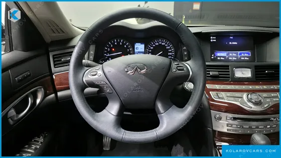 INFINITY Q70 3.7 AWD