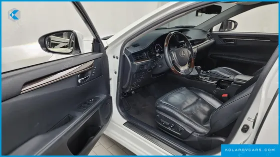 LEXUS ES EXECUTIVE