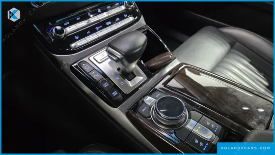 GENESIS EQ900 3.8 GDI AWD