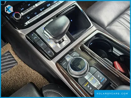 GENESIS EQ900 3.8 GDI AWD