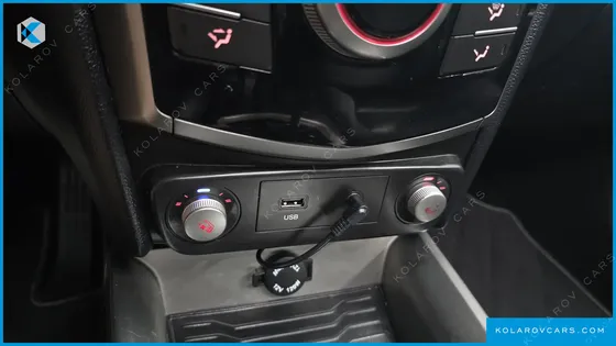 KGM - SSANGYONG TIVOLI DIESEL LX 2WD