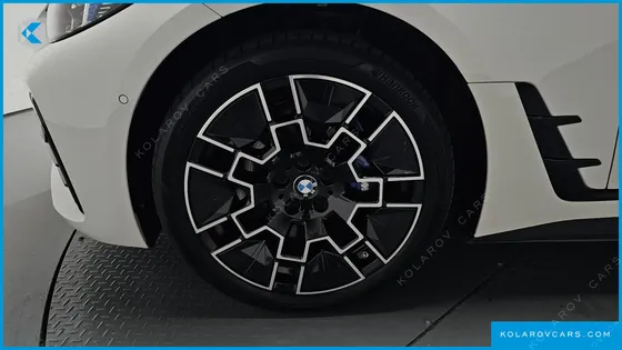 BMW I4 EDRIVE40 M SPORTS
