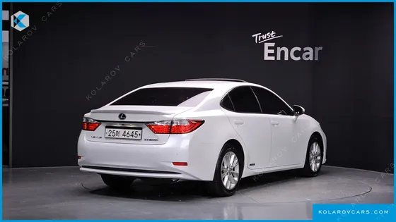 LEXUS ES EXECUTIVE