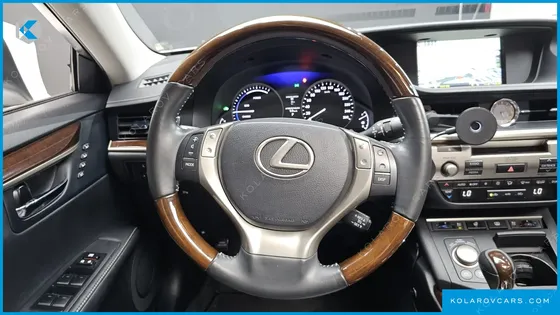 LEXUS ES EXECUTIVE