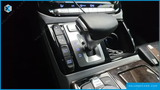 GENESIS EQ900 3.8 GDI AWD