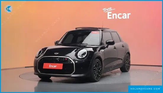 MINI COOPER 5 DOOR FAVOURED