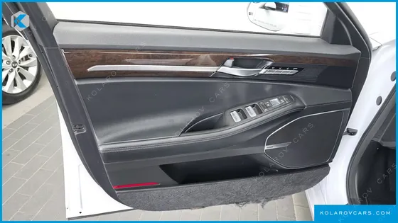 GENESIS EQ900 3.8 GDI AWD