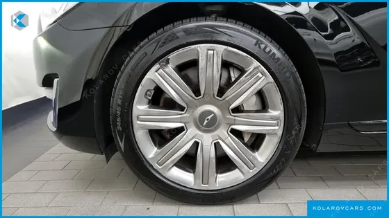 GENESIS EQ900 5.0 GDI AWD LIMOUSINE