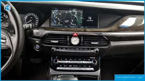 GENESIS EQ900 5.0 GDI AWD LIMOUSINE