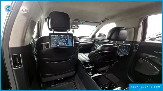 GENESIS EQ900 5.0 GDI AWD LIMOUSINE