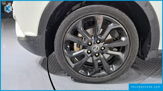 KGM - SSANGYONG TIVOLI LX 2WD