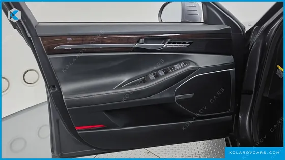 GENESIS EQ900 3.8 GDI AWD