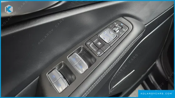 GENESIS EQ900 3.8 GDI AWD