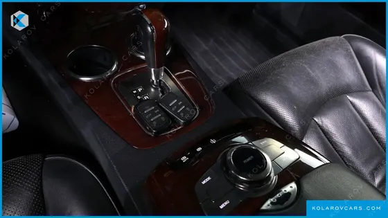 KGM - SSANGYONG CHAIRMAN CW600
