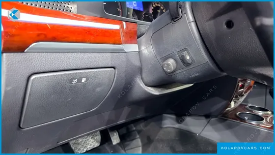 KGM - SSANGYONG CHAIRMAN CW600