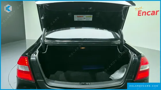 KGM - SSANGYONG CHAIRMAN CW600