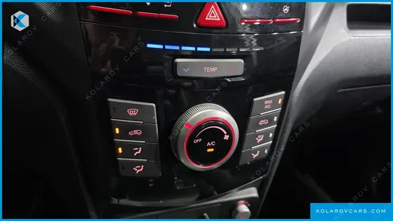 KGM - SSANGYONG TIVOLI VX 2WD