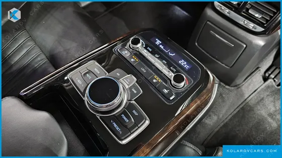 GENESIS EQ900 3.8 GDI AWD
