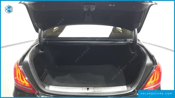 GENESIS EQ900 5.0 GDI AWD LIMOUSINE