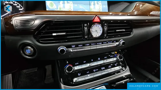 GENESIS EQ900 3.8 GDI AWD
