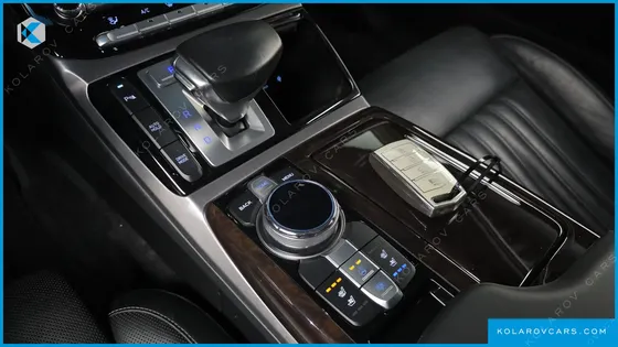GENESIS EQ900 3.8 GDI AWD