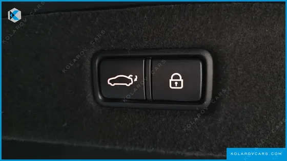 GENESIS EQ900 3.8 GDI AWD