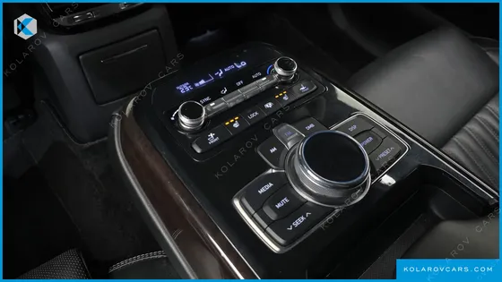 GENESIS EQ900 3.8 GDI AWD