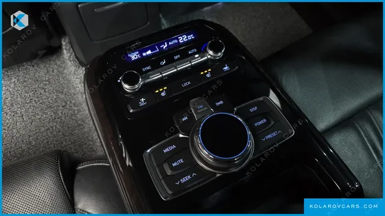 GENESIS EQ900 3.8 GDI