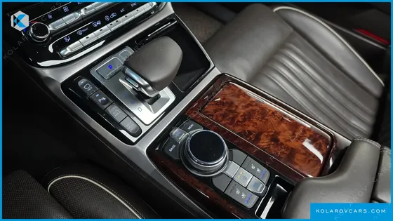 GENESIS EQ900 3.8 GDI AWD