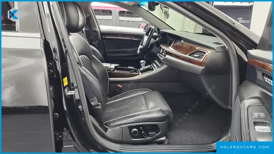 GENESIS EQ900 3.8 GDI AWD