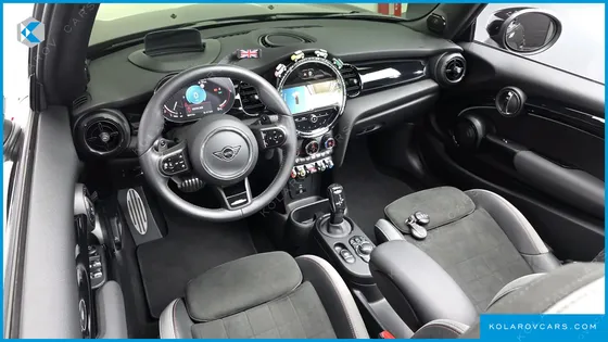 MINI COOPER CONVERTIBLE JCW