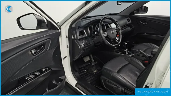 KGM - SSANGYONG TIVOLI LX 2WD