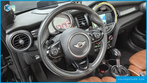 MINI COOPER CONVERTIBLE STANDARD