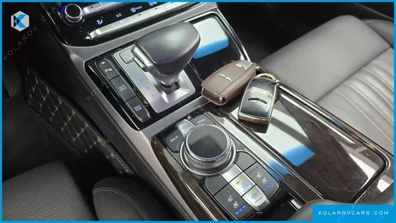 GENESIS EQ900 3.8 GDI AWD