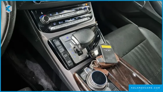 GENESIS EQ900 3.8 GDI AWD